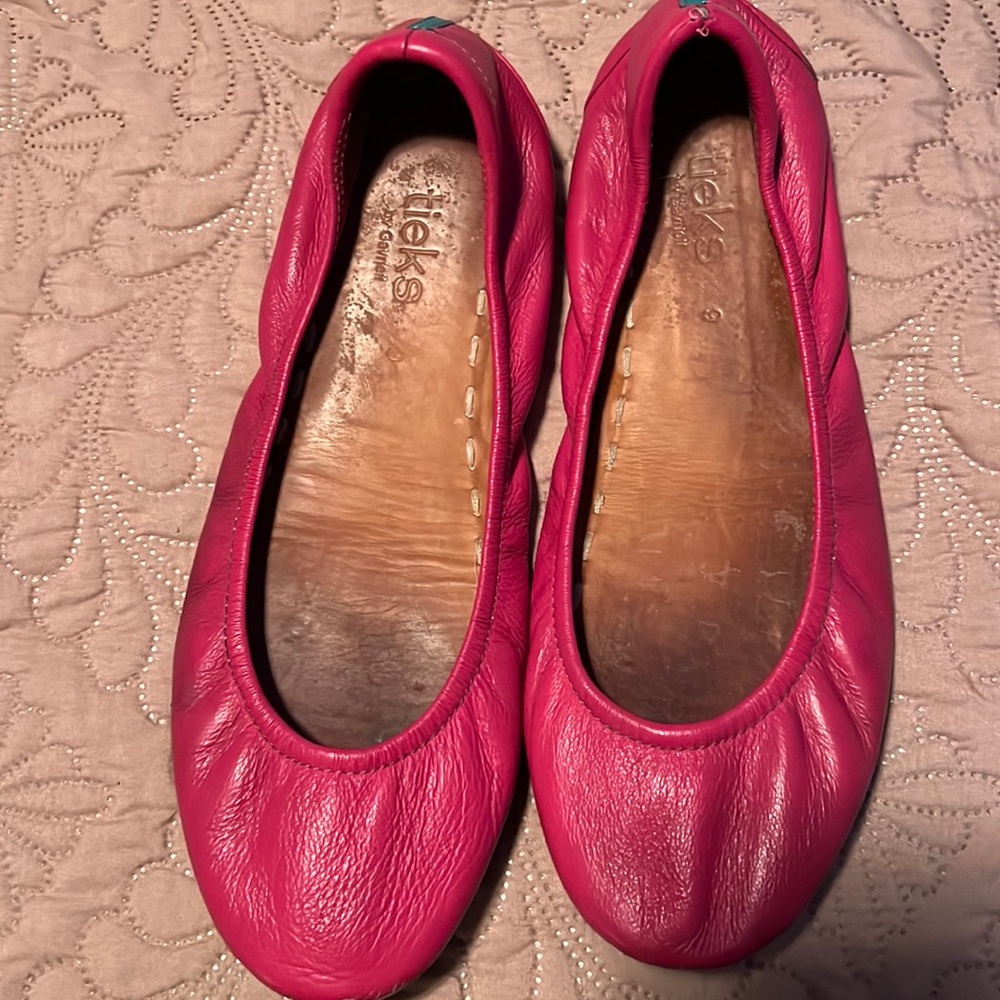 Tieks Fuchsia Size 9